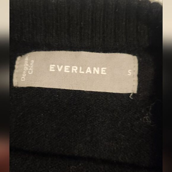 Everlane The Cashmere and Wool Blend Crewneck Black Sweater Size Small - Picture 7 of 10